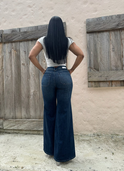 Jean wide leg con desgastes